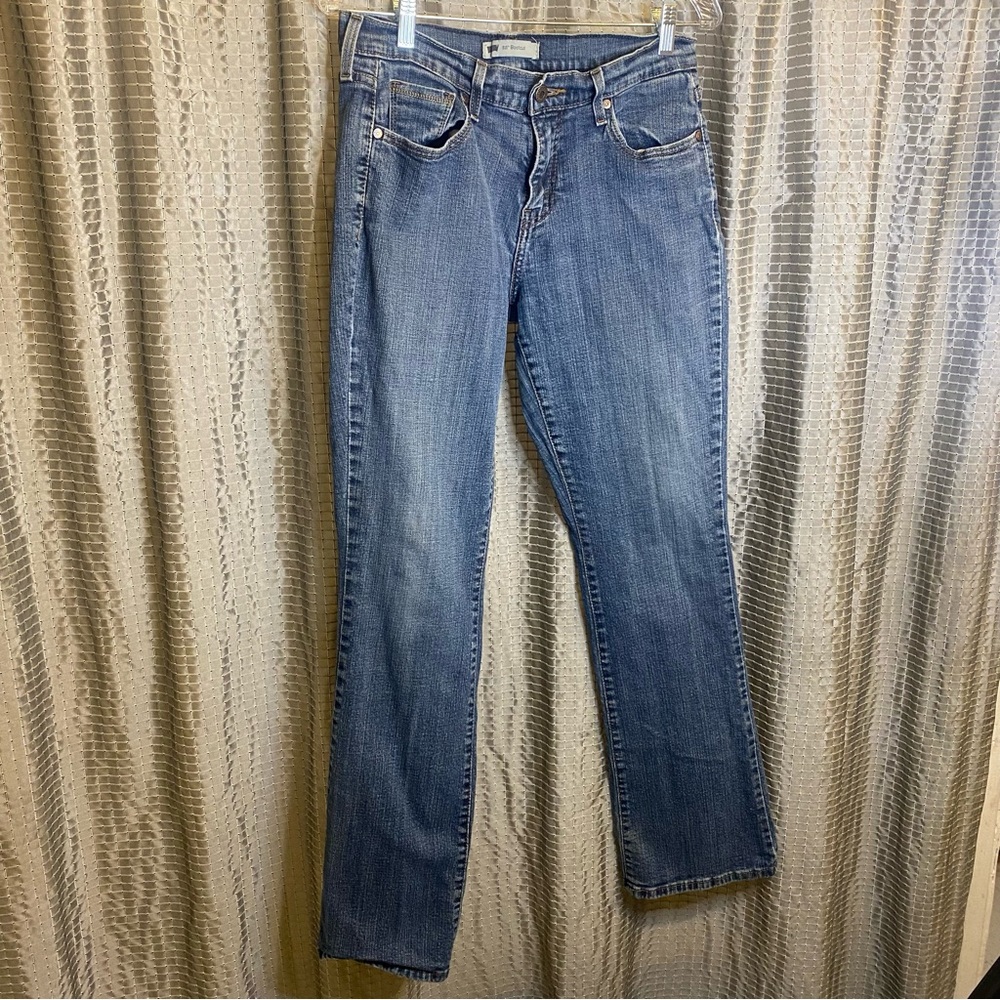 Levi’s 515 Bootcut Medium Wash Jeans Size 8L